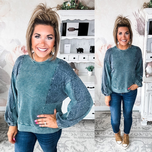 Don't Let Me Down Pullover - Teal
