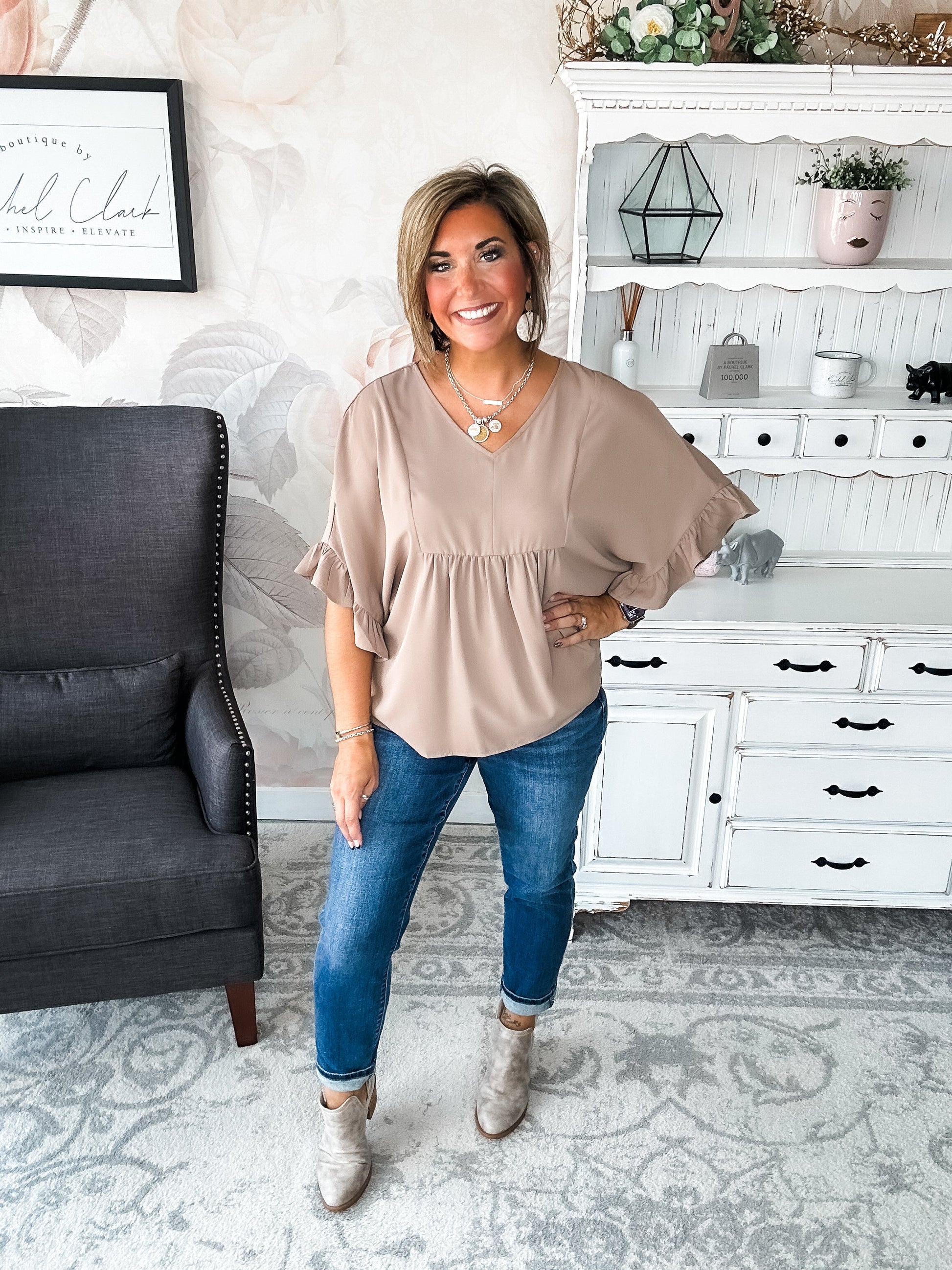 Close to Me Blouse - Mocha