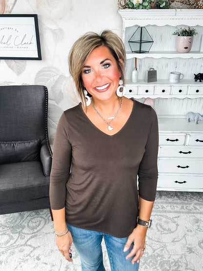 Find The Answer V-neck Top - Chocolate